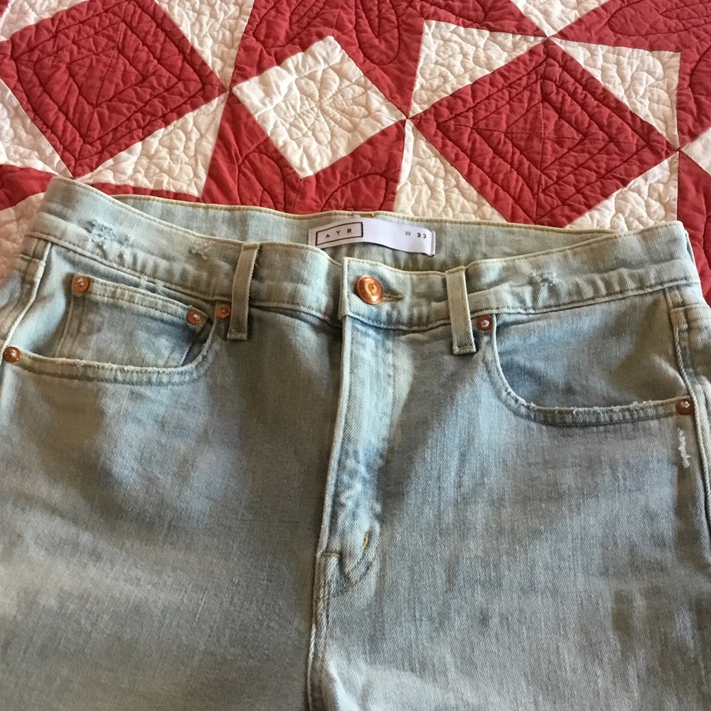 NWOT AYR Light Wash Distressed Jeans